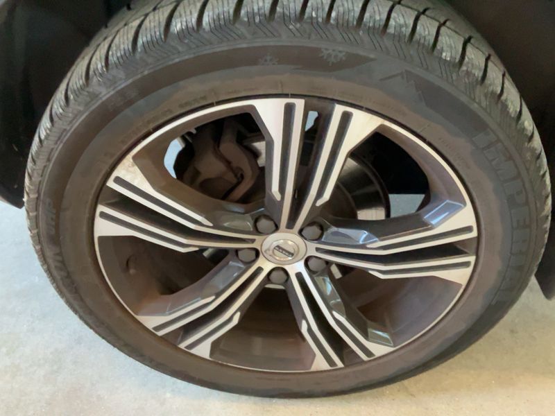 Volvo XC40 1.5 T5 Plug-in Hybrid Inscription 2WD 2021 – снимка 9