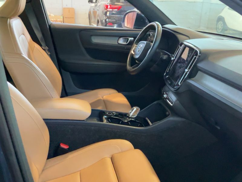 Volvo XC40 1.5 T5 Plug-in Hybrid Inscription 2WD — zdjęcie 11