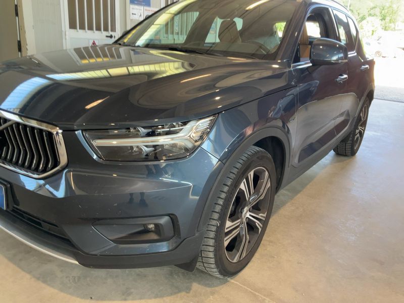 Volvo XC40 1.5 T5 Plug-in Hybrid Inscription 2WD — zdjęcie 2