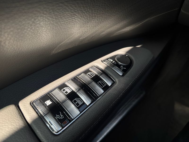 Mercedes-Benz S-Klasse S 350 L — zdjęcie 23