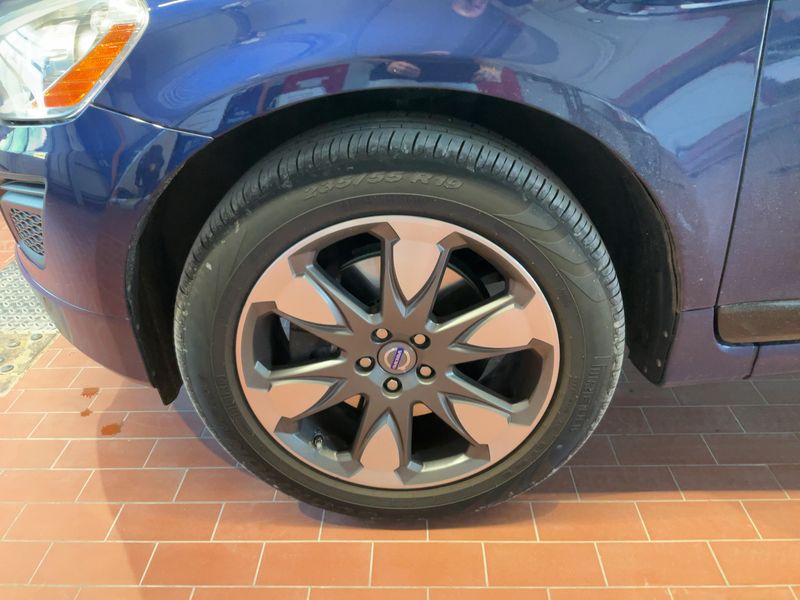 Volvo XC60 2.4 D5 Ocean Race AWD 2012 – снимка 3
