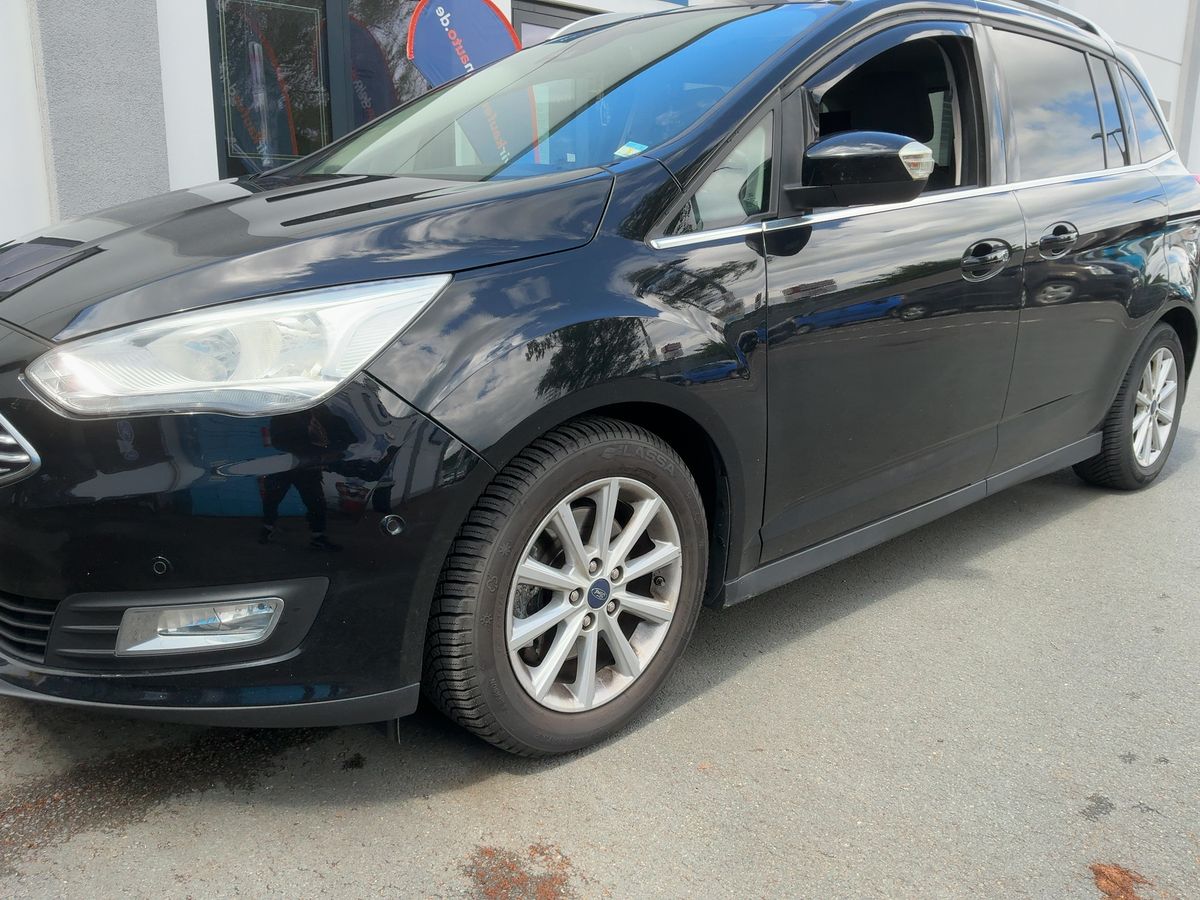 Ford Grand d'occasion