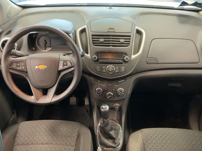 Chevrolet Trax 1.6 LS — zdjęcie 12