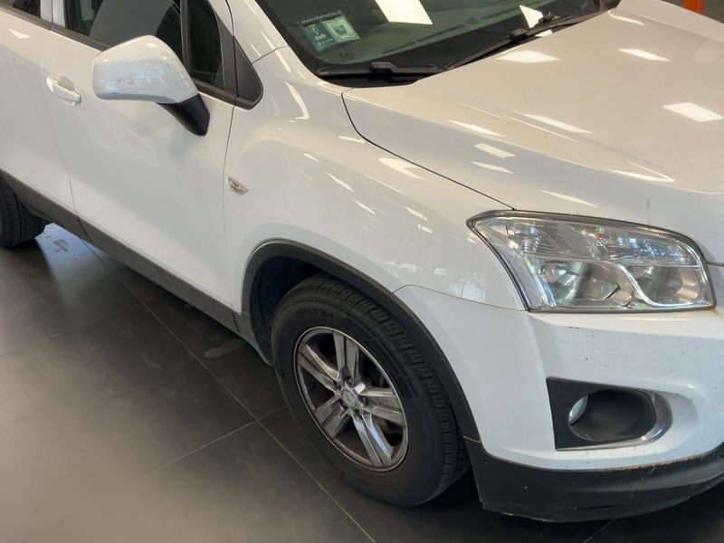 Chevrolet Trax 1.6 LS — zdjęcie 8