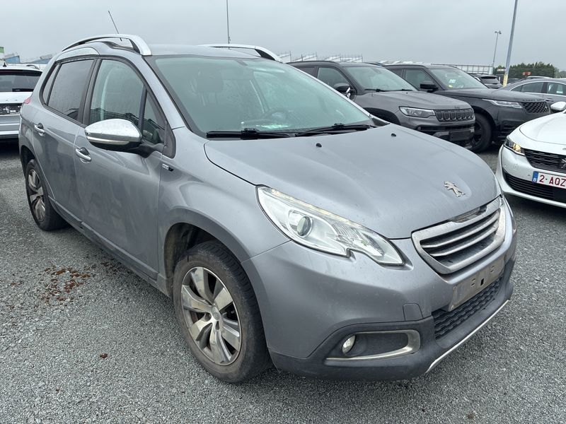 Peugeot 2008 1.6 e-HDi Style 2015 – снимка 6