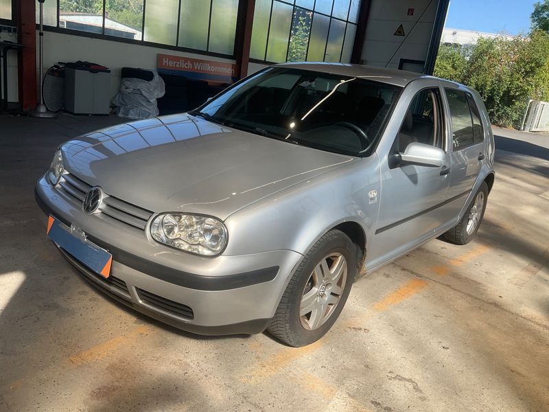 Volkswagen Golf IV 1.6 Special