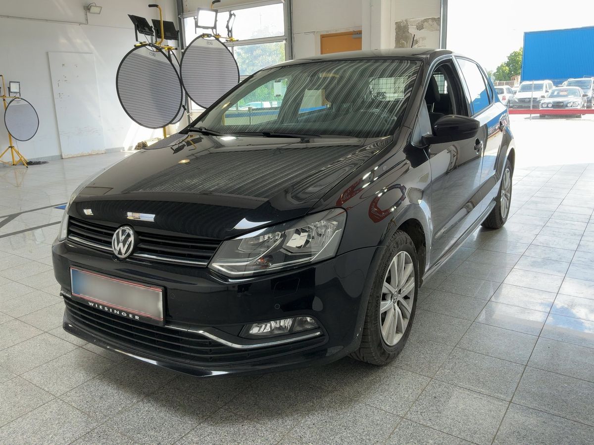 Volkswagen Polo 2017 — photo 1
