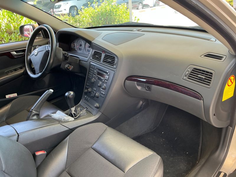 Volvo S60 2.4 D — zdjęcie 3