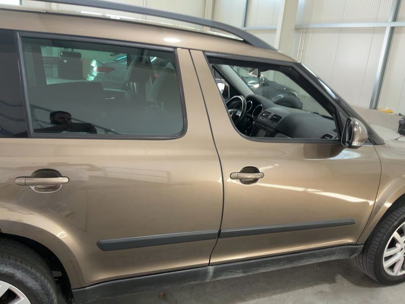 Skoda Yeti 1.2 TSI Ambition Plus Edition — zdjęcie 7