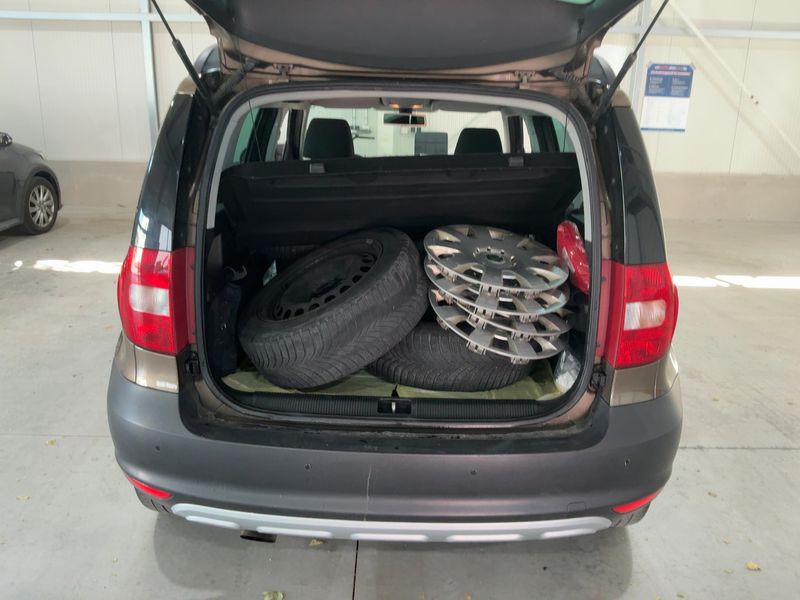 Skoda Yeti 1.2 TSI Ambition Plus Edition — zdjęcie 10