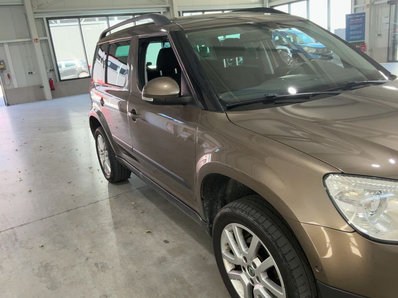 Skoda Yeti 1.2 TSI Ambition Plus Edition — zdjęcie 8