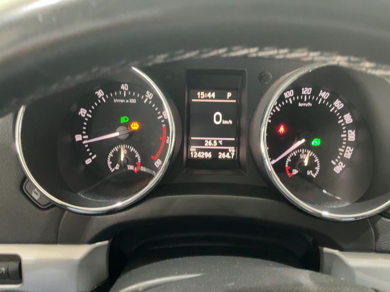 Skoda Yeti 1.2 TSI Ambition Plus Edition — zdjęcie 13