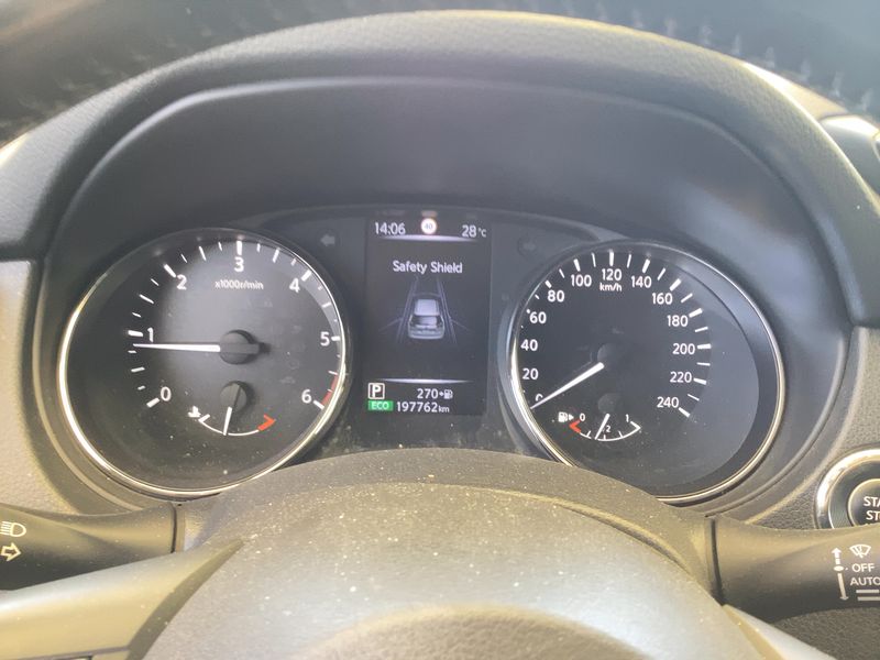 Nissan X-Trail 1.6 dCi N-Connecta — zdjęcie 13