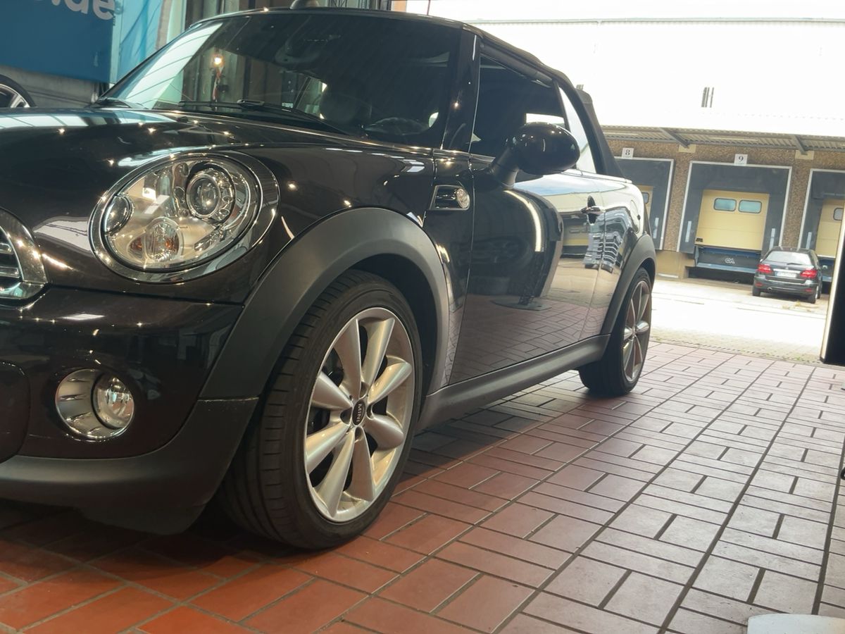 MINI Cabrio Cooper D