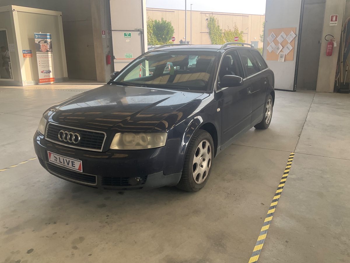 Audi A4 2.5 V6 TDI quattro