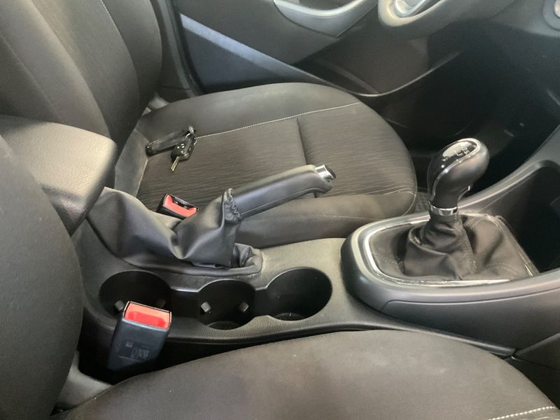Opel Astra 1.6 Selection 2014 – снимка 28