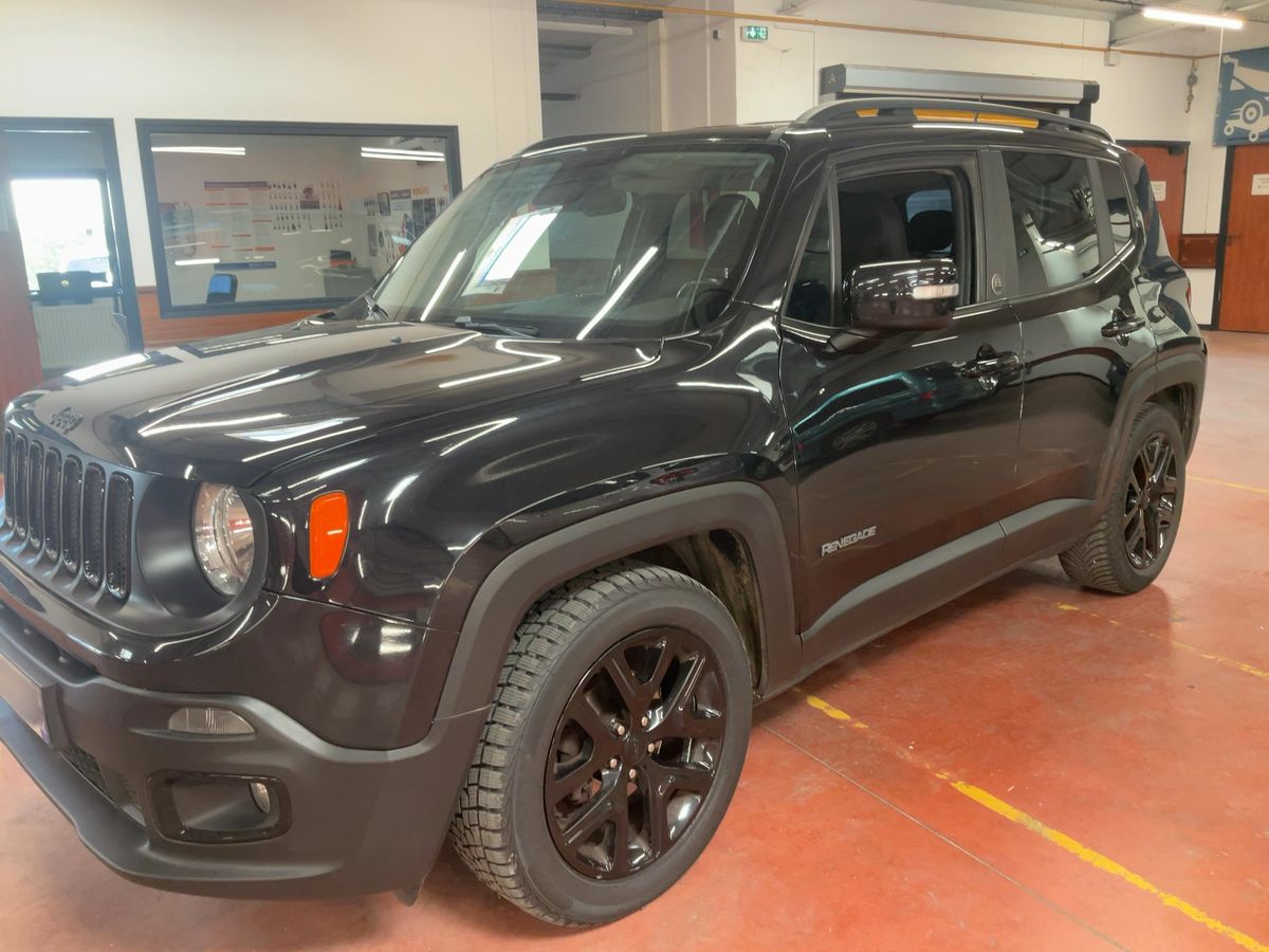Jeep Renegade 1.6 M-Jet Night Eagle FWD