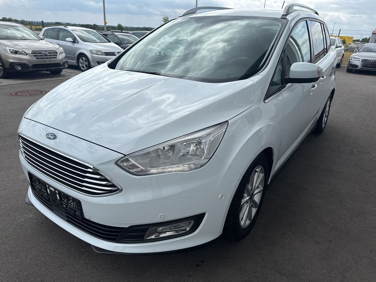 Ford Grand C-Max 1.0 EcoBoost Titanium