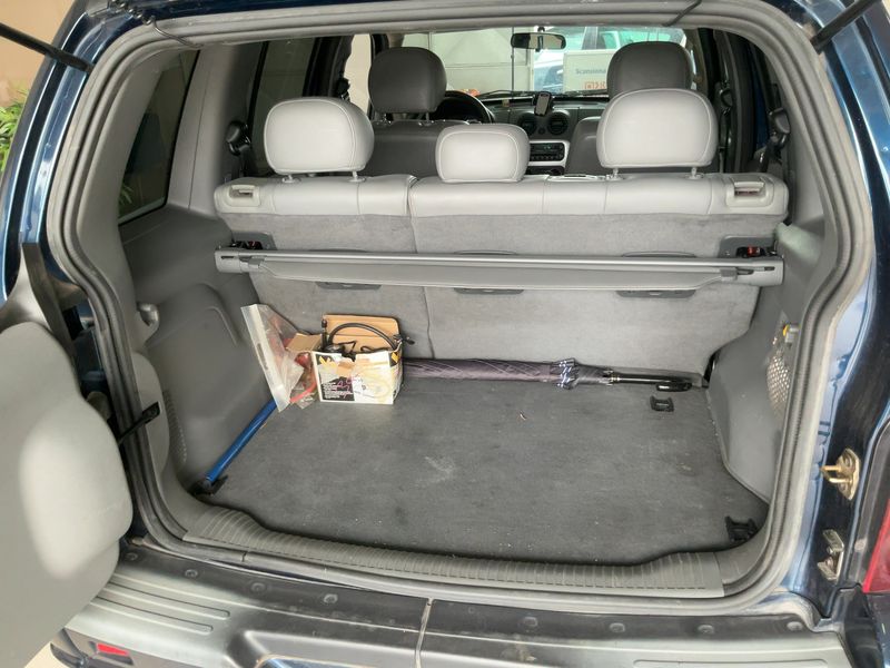 Jeep Cherokee 2.8 CRD Limited — zdjęcie 10