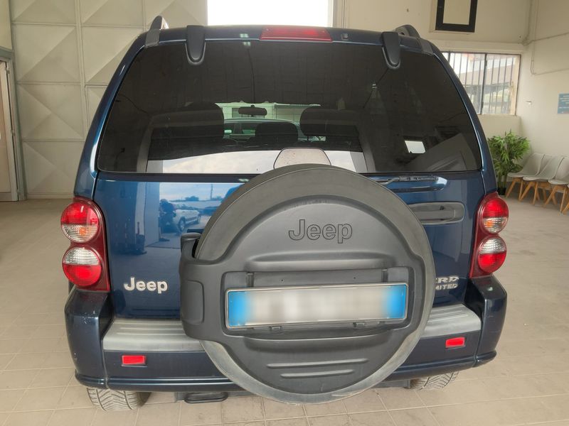 Jeep Cherokee 2.8 CRD Limited — zdjęcie 5