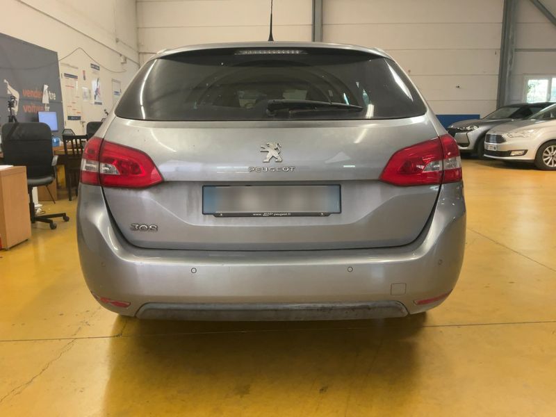 Peugeot 308 1.2 e-THP Allure — zdjęcie 5