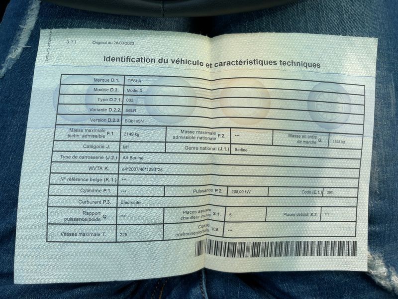 Tesla Model 3 Standard Range — zdjęcie 15