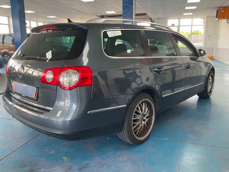 Volkswagen Passat 1.8 TSI Highline — zdjęcie 2