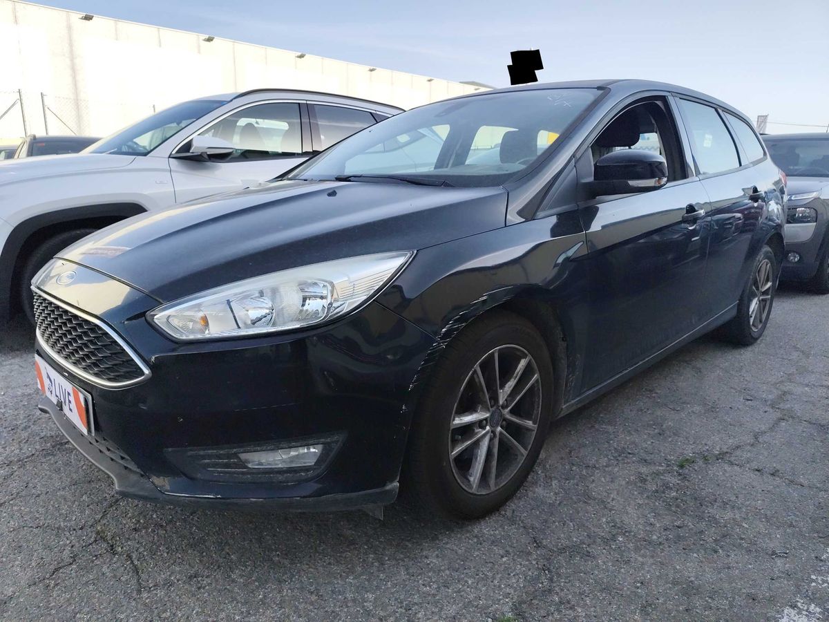 Ford Focus 2017 — photo 1