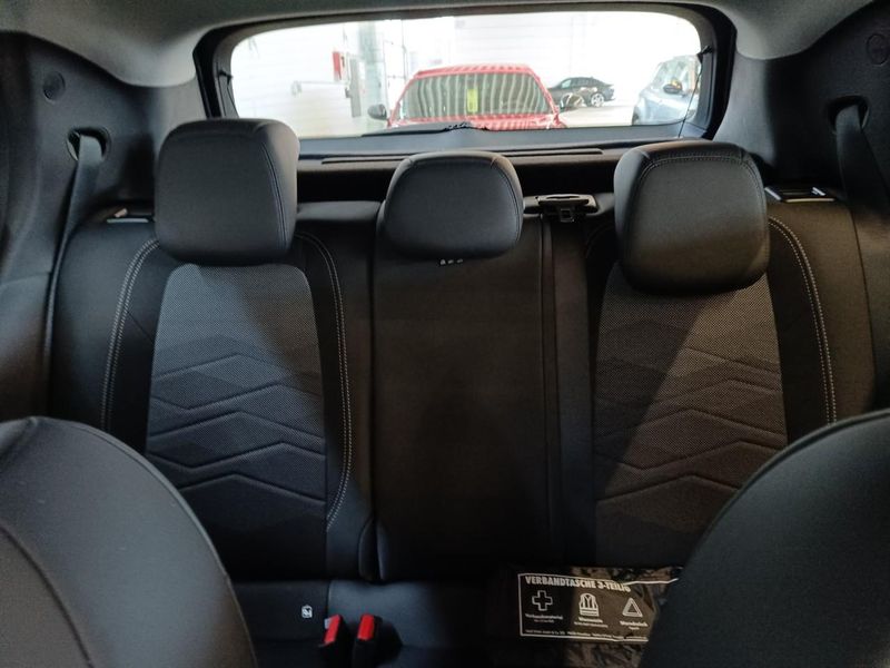 Jeep Avenger 1.2 T-GDI Altitude — zdjęcie 7