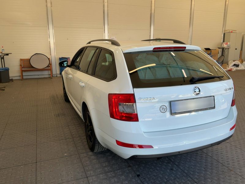 Skoda Octavia 1.2 TSI Ambition — zdjęcie 3