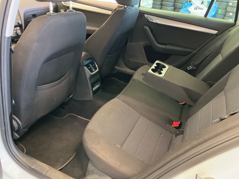 Skoda Octavia 1.2 TSI Ambition 2016 – снимка 34