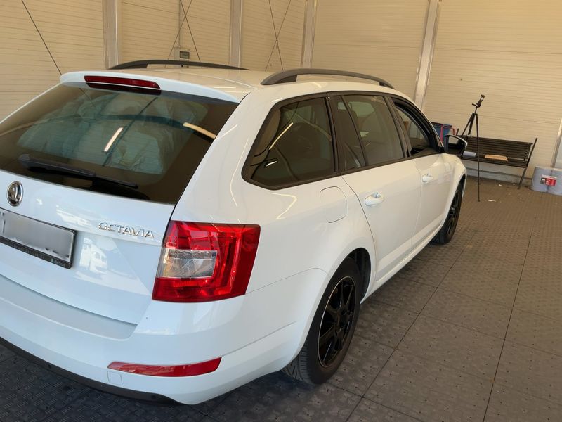 Skoda Octavia 1.2 TSI Ambition — zdjęcie 6