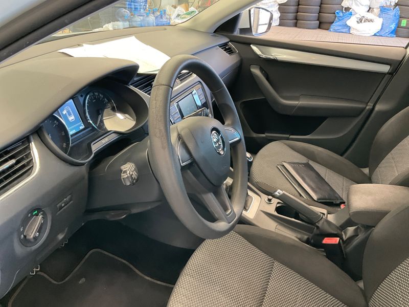Skoda Octavia 1.2 TSI Ambition 2016 – снимка 31