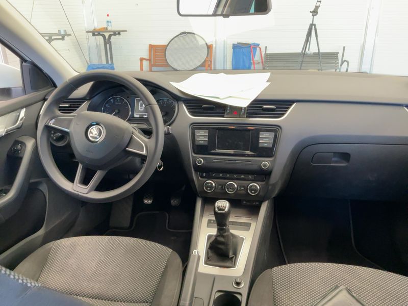 Skoda Octavia 1.2 TSI Ambition — zdjęcie 12