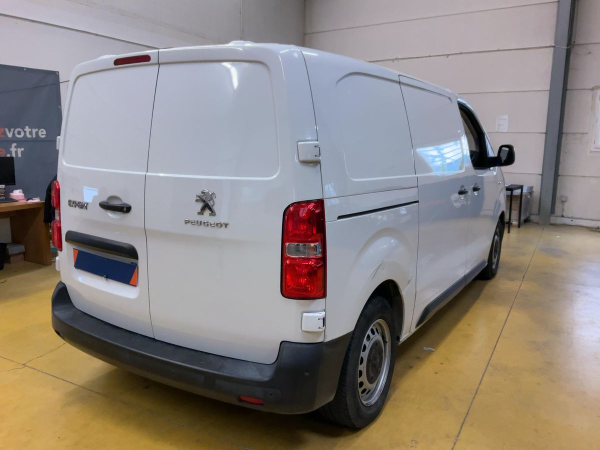 Peugeot Expert 2023 — photo 9
