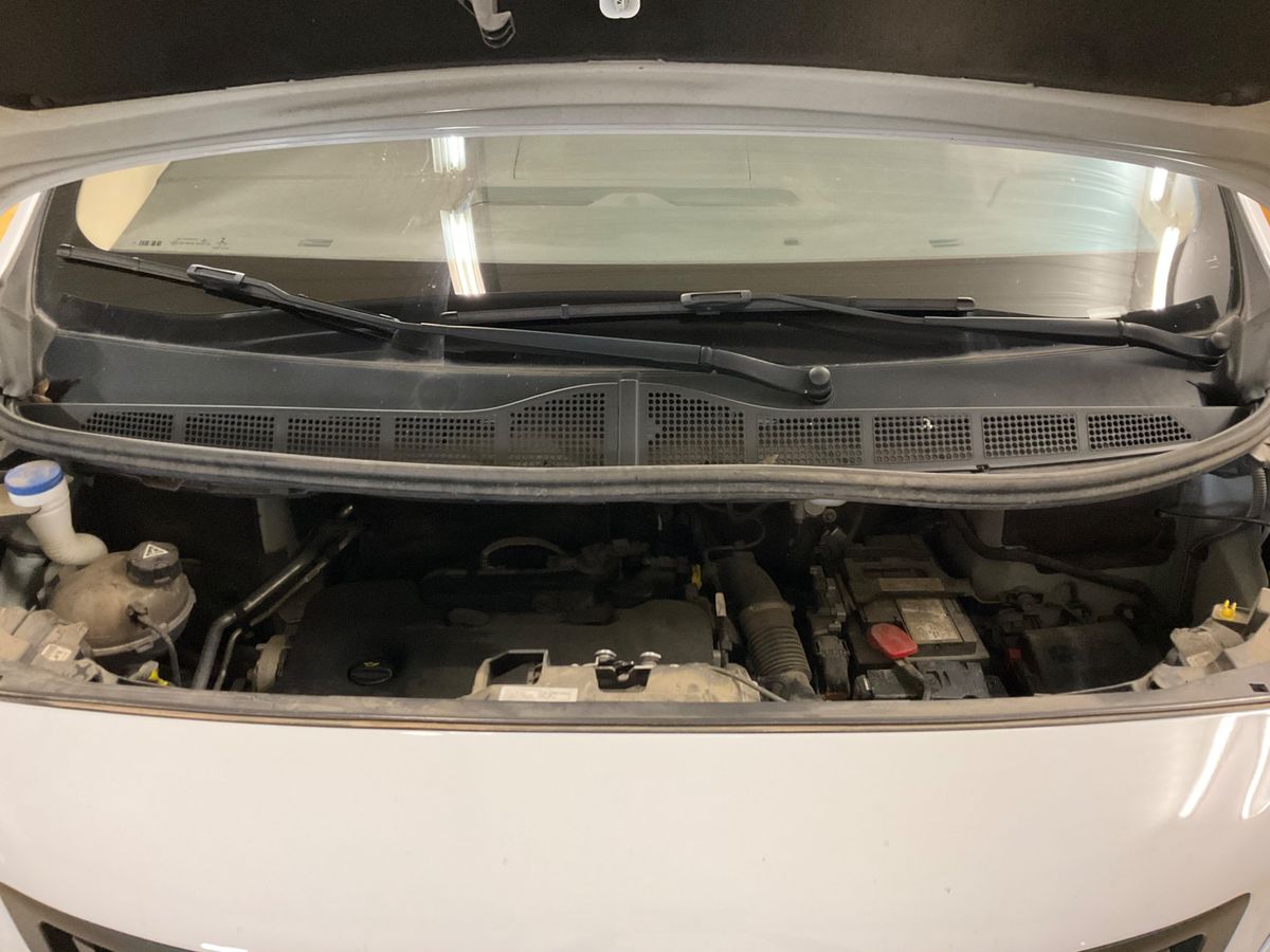 Peugeot Expert 2023 — photo 33