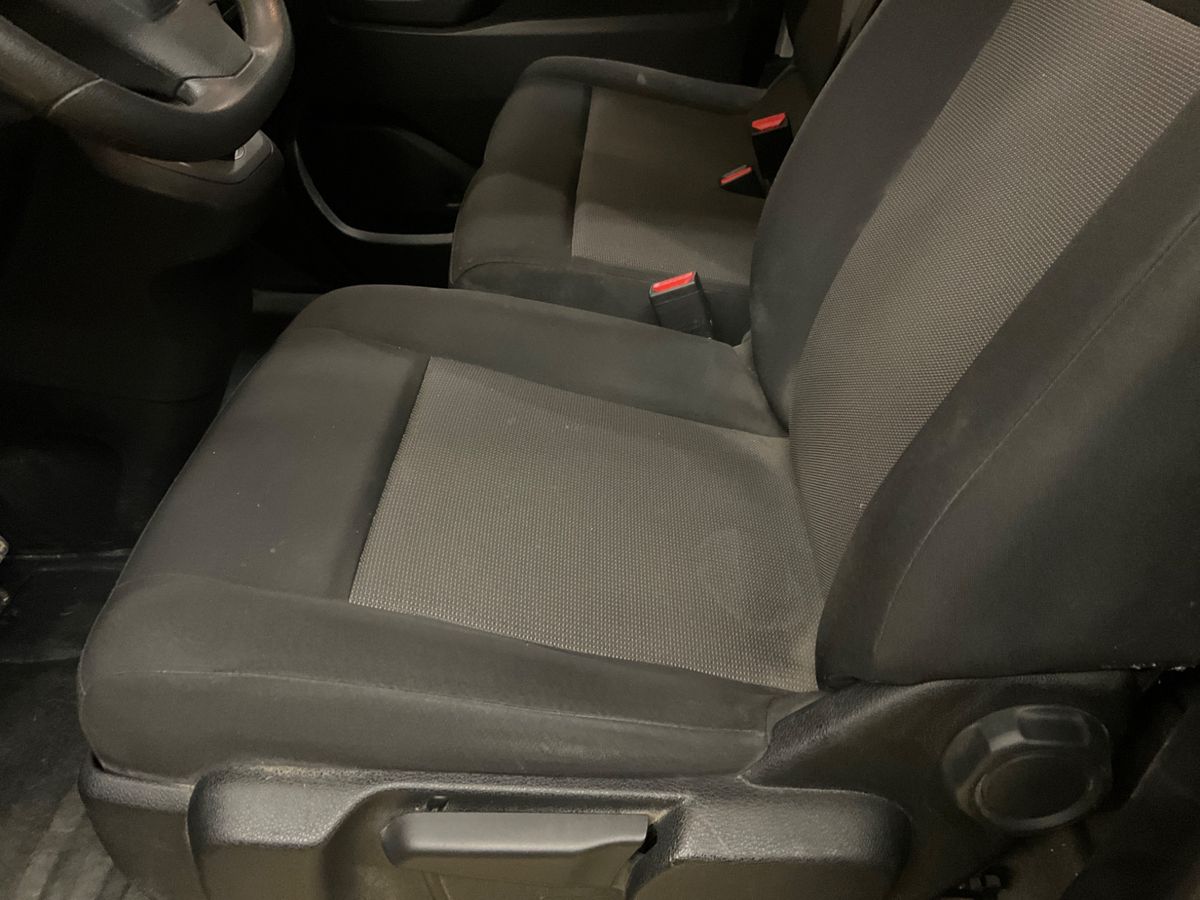 Peugeot Expert 2023 — photo 28
