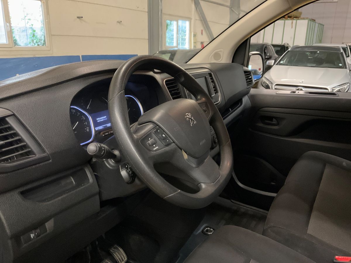 Peugeot Expert 2023 — photo 27
