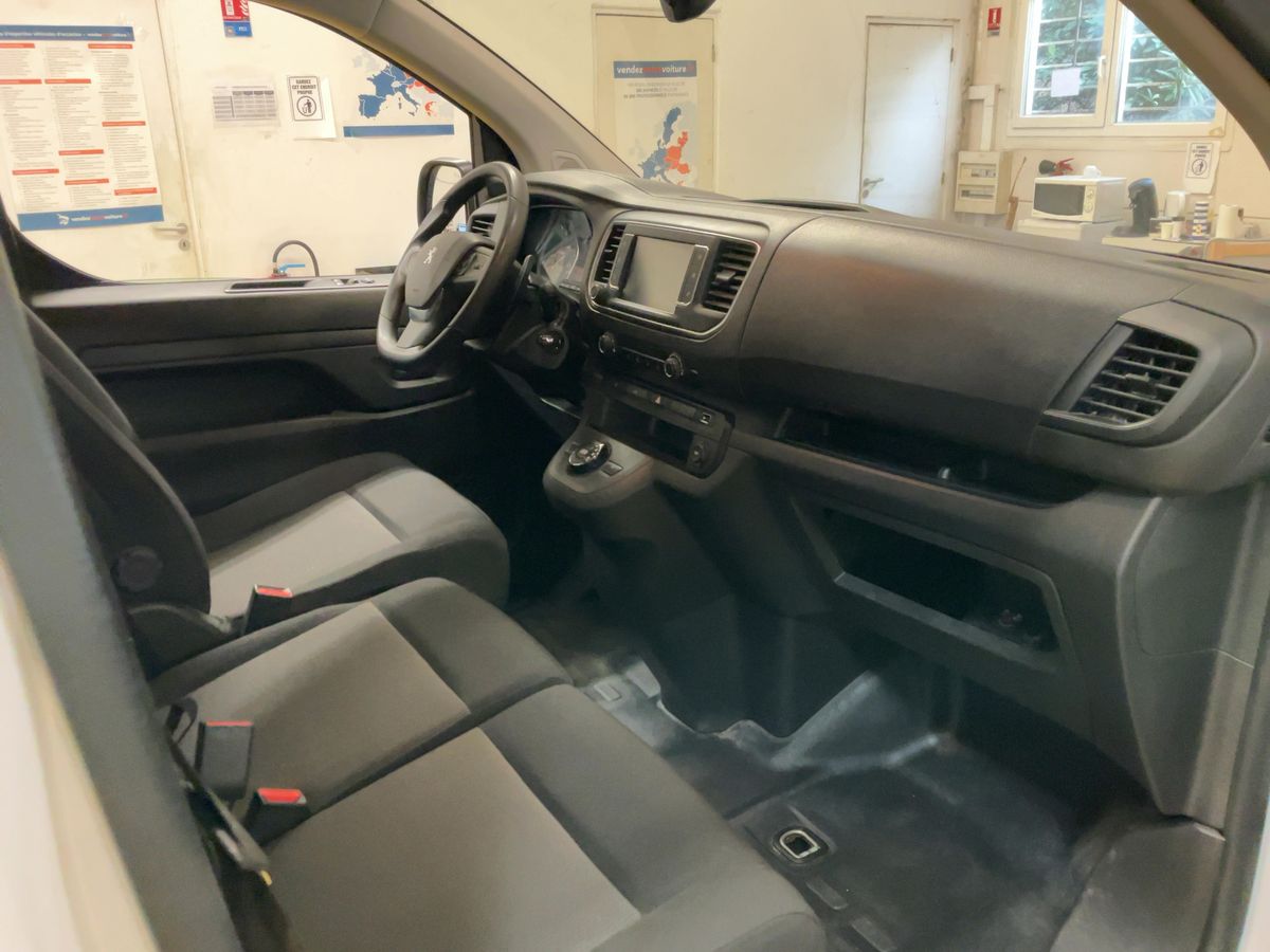 Peugeot Expert 2023 — photo 18