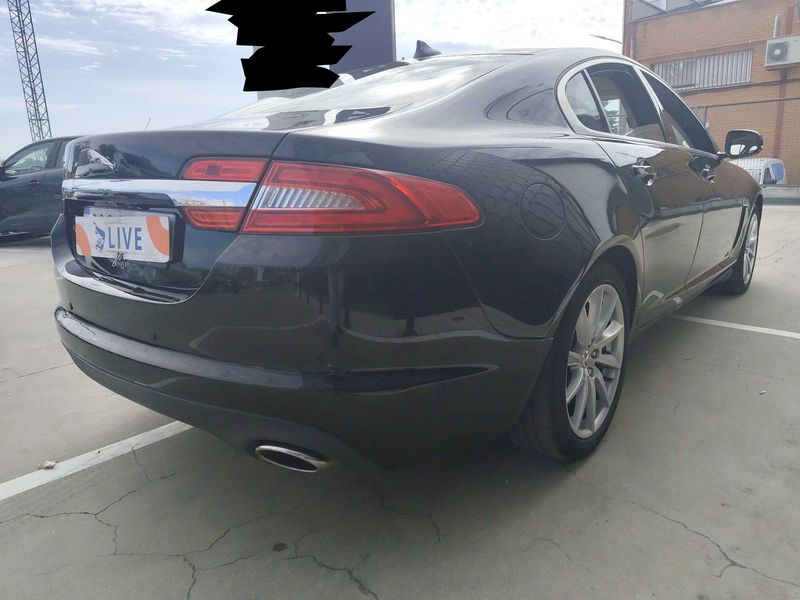 Jaguar XF 2.2 D — zdjęcie 5