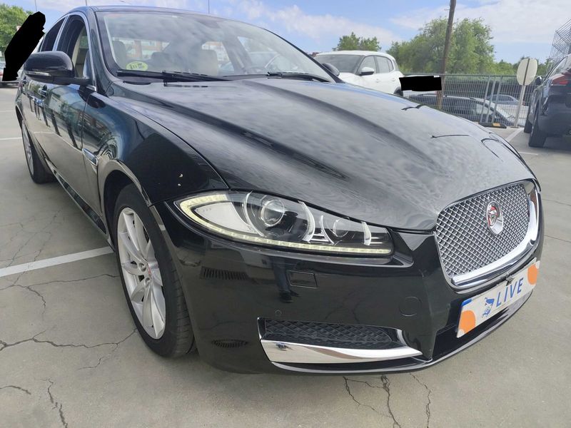 Jaguar XF 2.2 D — zdjęcie 6