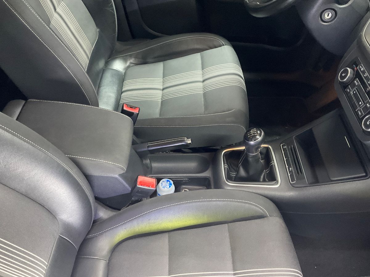 Volkswagen Golf 2012 — photo 45