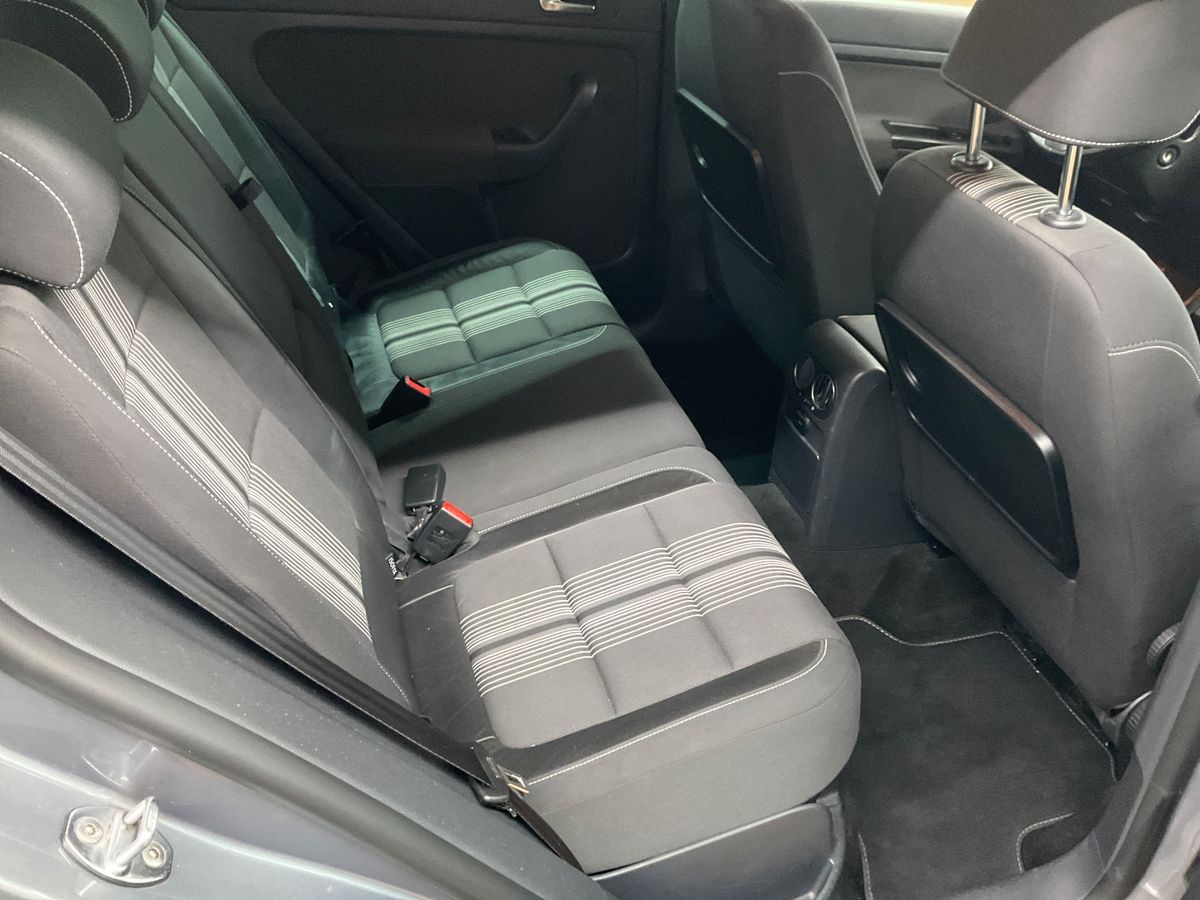 Volkswagen Golf 2012 — photo 47