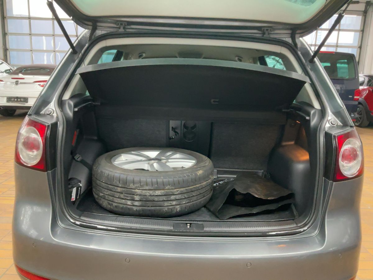 Volkswagen Golf 2012 — photo 17