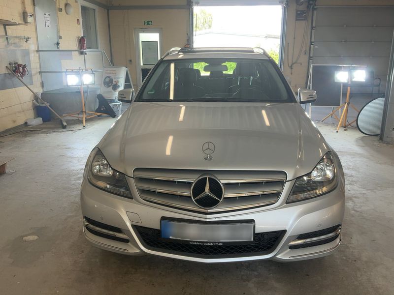 Mercedes-Benz C-Klasse C 180 CGI T BlueEfficiency Avantgarde — zdjęcie 9