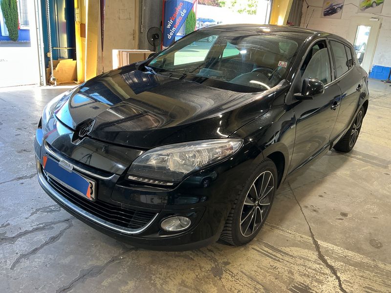 Renault Megane 1.2 BOSE Edition — zdjęcie 1
