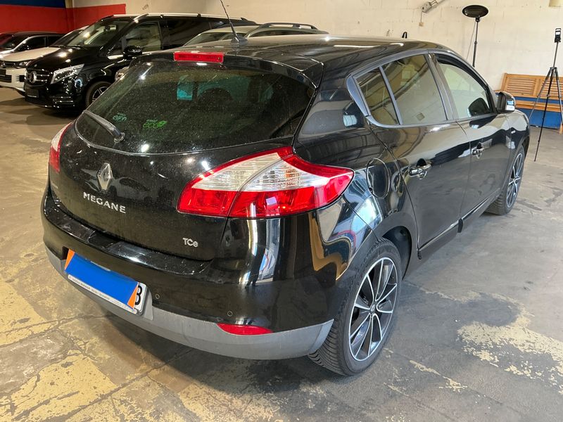 Renault Megane 1.2 BOSE Edition — zdjęcie 2
