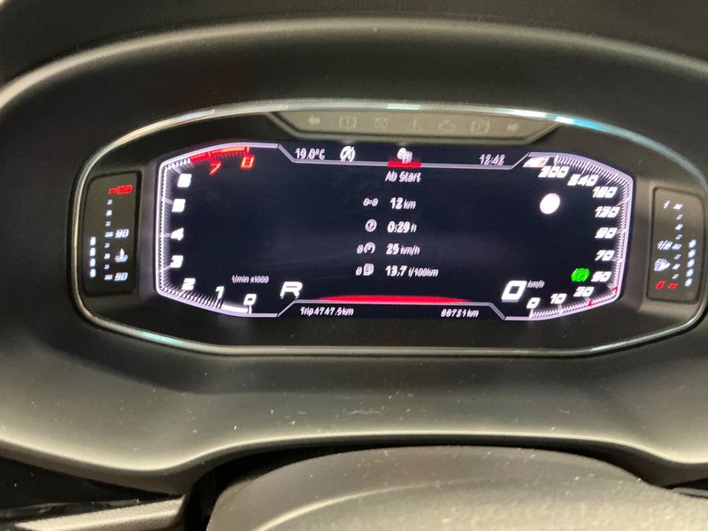 Seat Leon 2.0 TSI Cupra 300 4Drive — zdjęcie 13