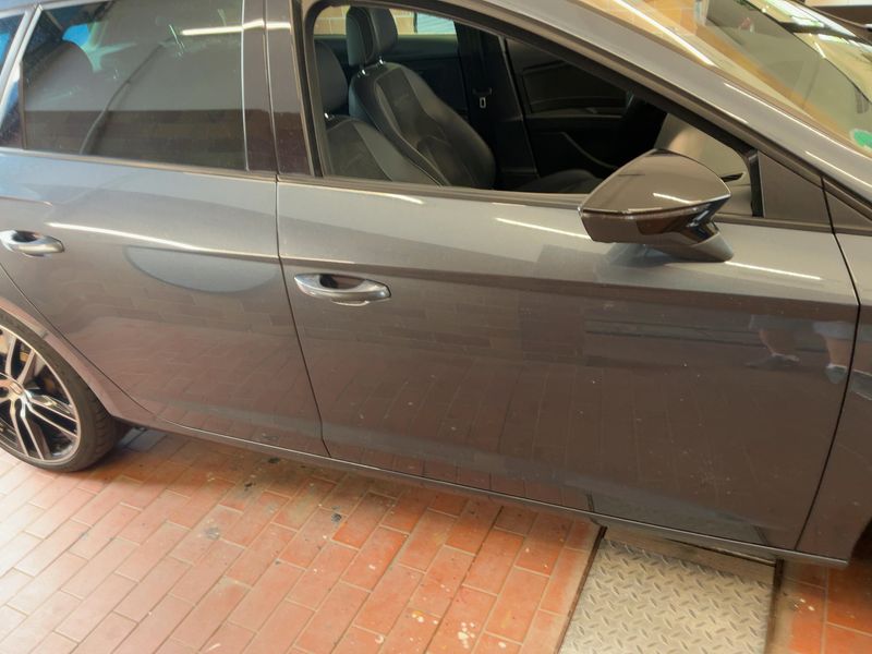 Seat Leon 2.0 TSI Cupra 300 4Drive — zdjęcie 7