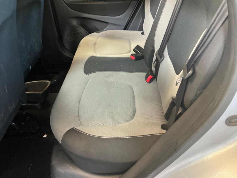 Renault Captur 1.5 dCi Energy Zen 2015 – снимка 24